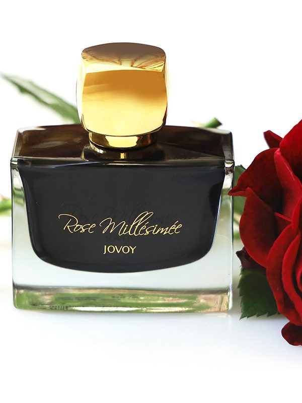 نقد-و-بررسی-عطر-jovoys-rose-millesimee-a-sunburst-rose-rich-as-cheesecake