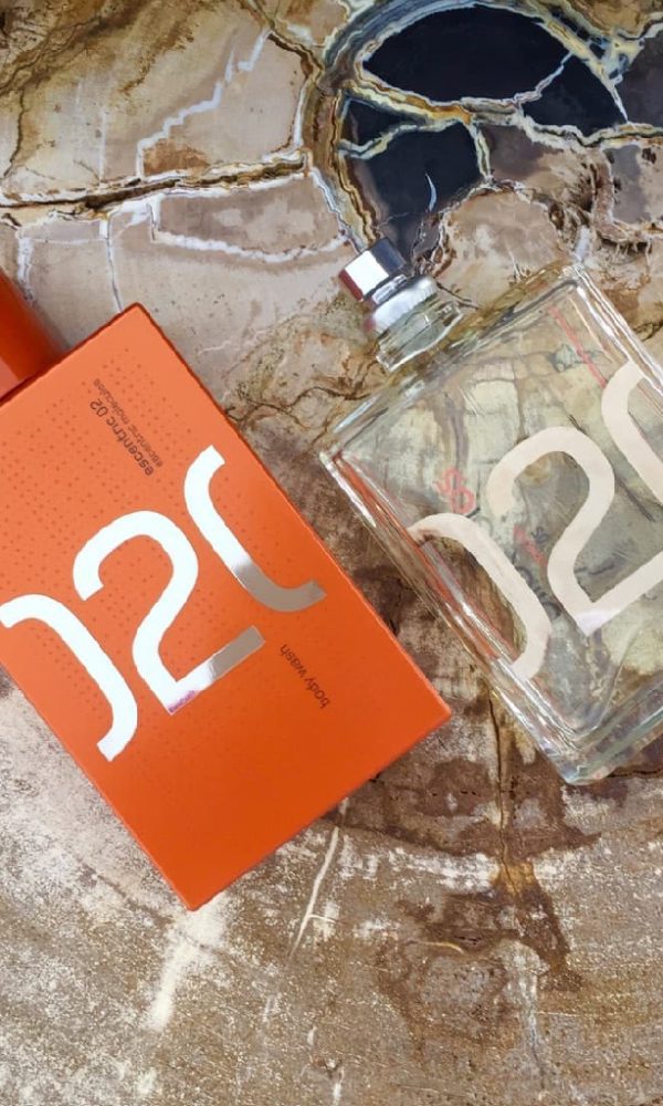 عطر اسنتریک مولکول 02