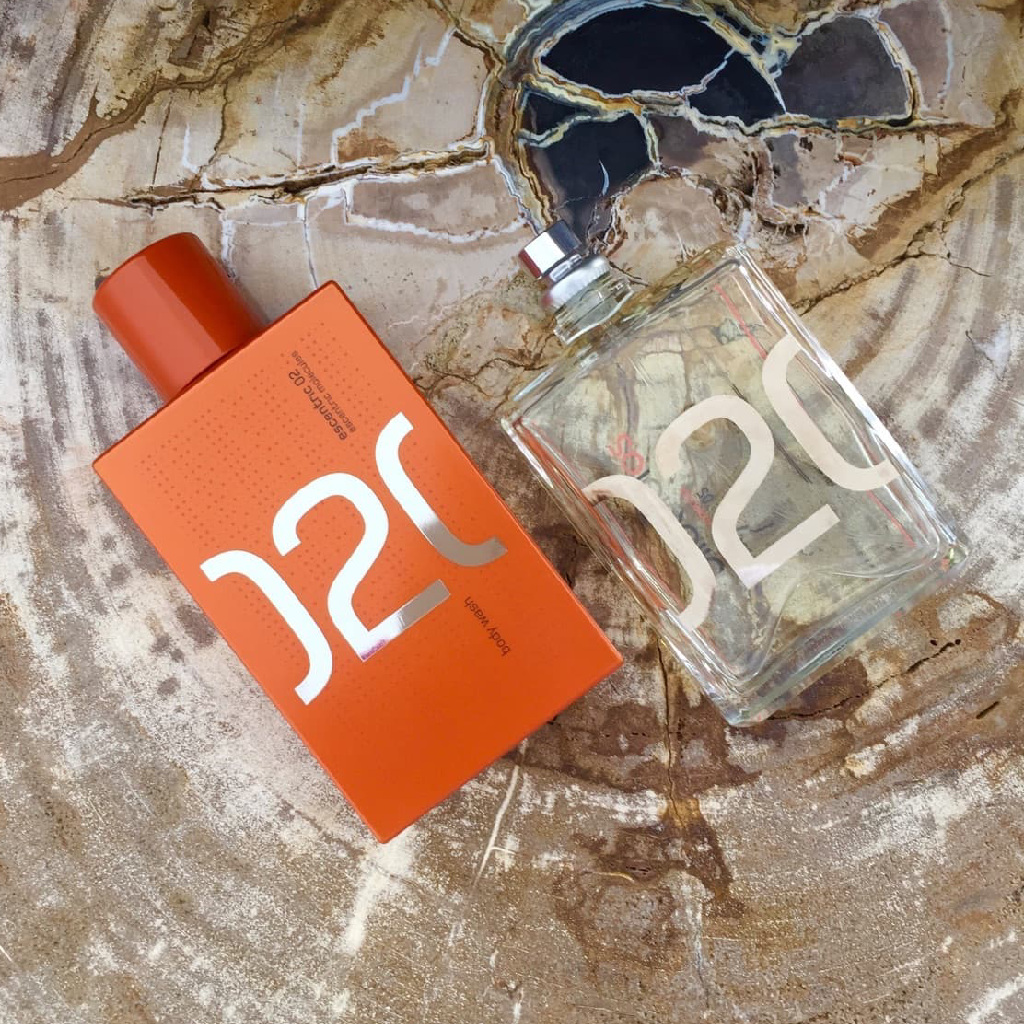 عطر اسنتریک مولکول 02