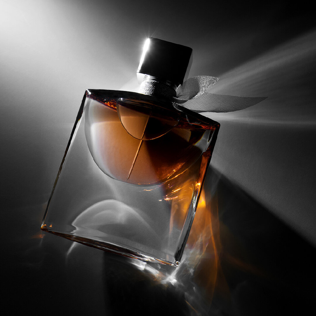 عطر مناسب با ماندگاری بالا 