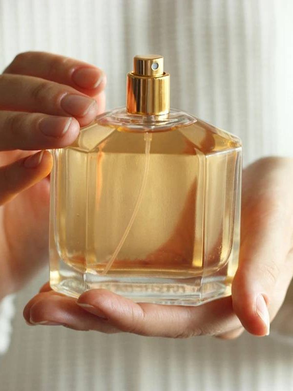 انتخاب عطر مناسب: گرم، سرد، شیرین، تلخ