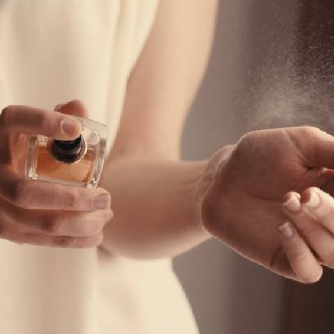 اسرار ماندگاری عطر روی پوست