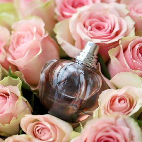 دنیای عطرهای خاص و کمیاب